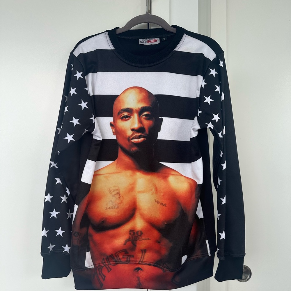 Sneak Gallery Tupac sweater - size small